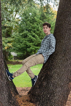 Bellevue-Eastside Senior photography -318